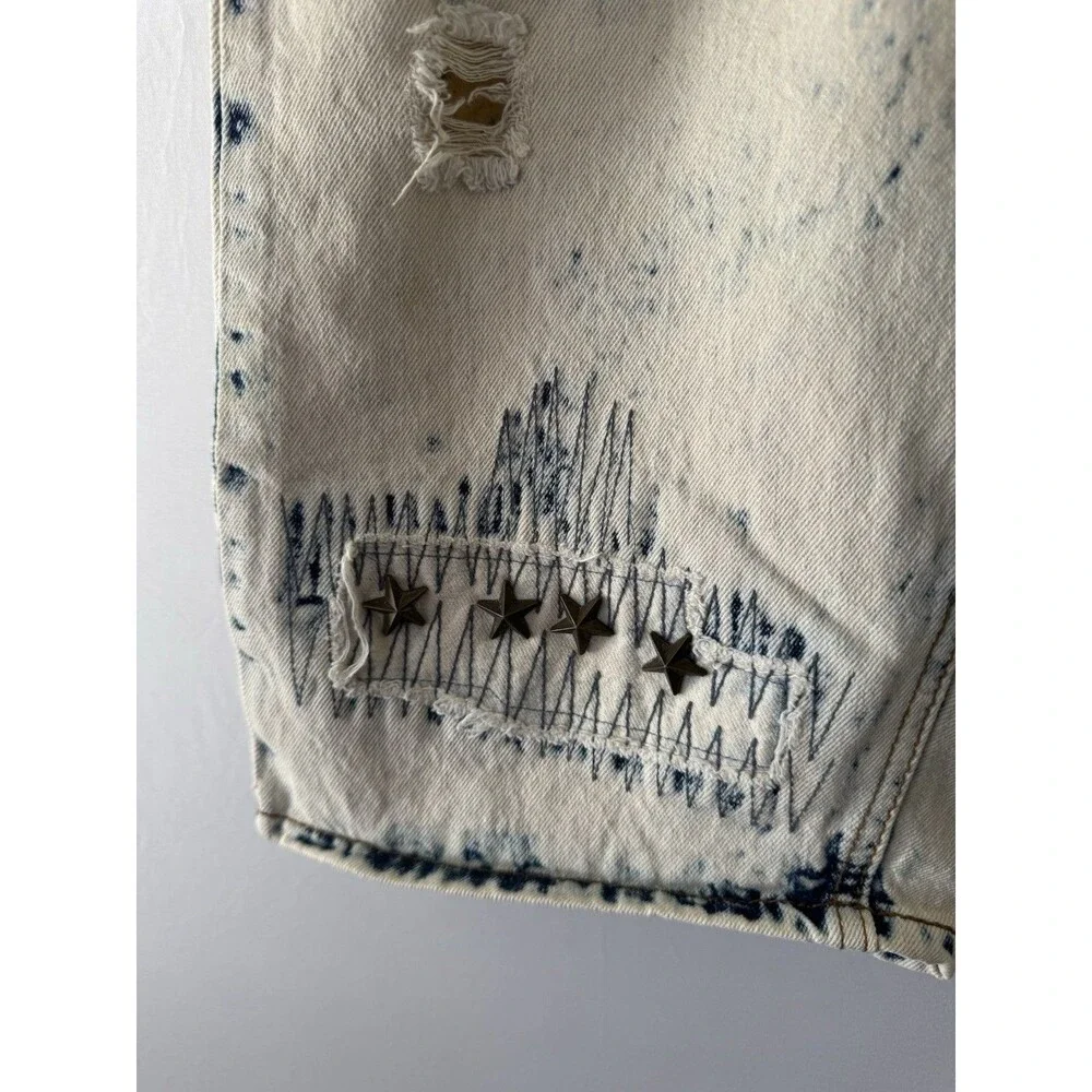 Road Narrows Denim Shorts Mens Acid Wash Distressed 5-Pocket Regular Fit